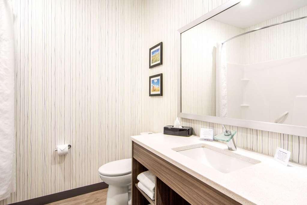 Comfort Inn & Suites North Battleford Esterno foto