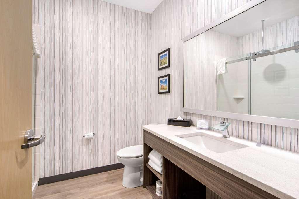 Comfort Inn & Suites North Battleford Esterno foto