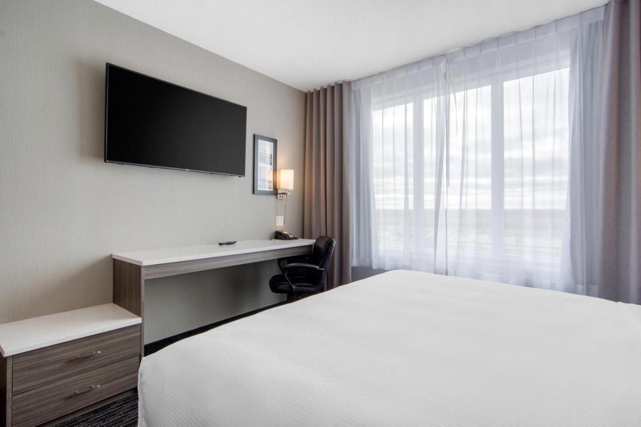 Comfort Inn & Suites North Battleford Esterno foto