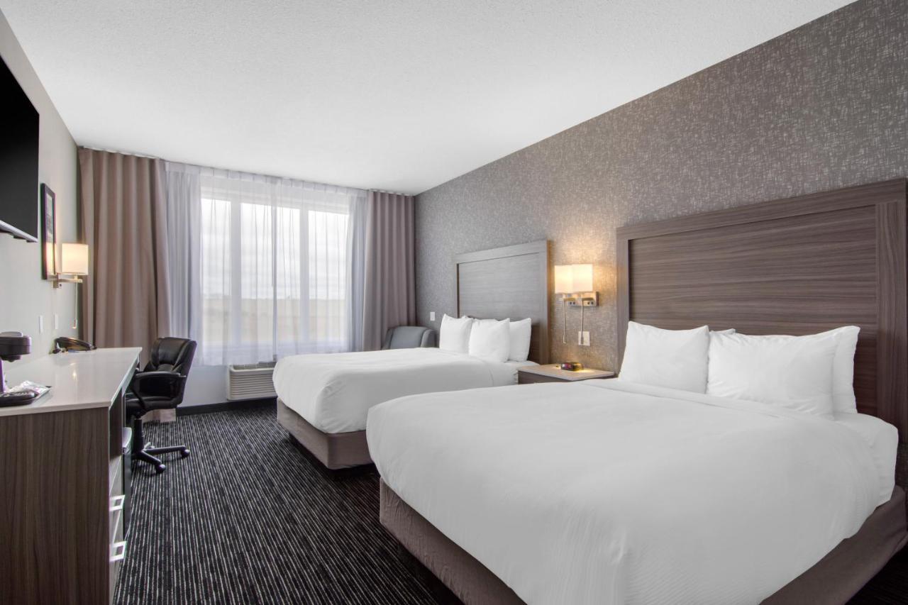 Comfort Inn & Suites North Battleford Esterno foto
