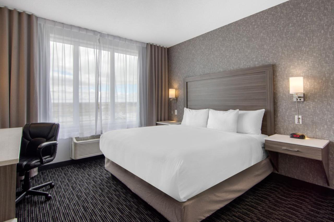 Comfort Inn & Suites North Battleford Esterno foto