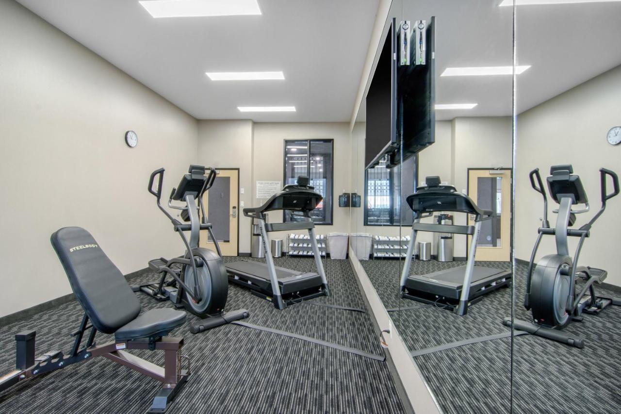 Comfort Inn & Suites North Battleford Esterno foto